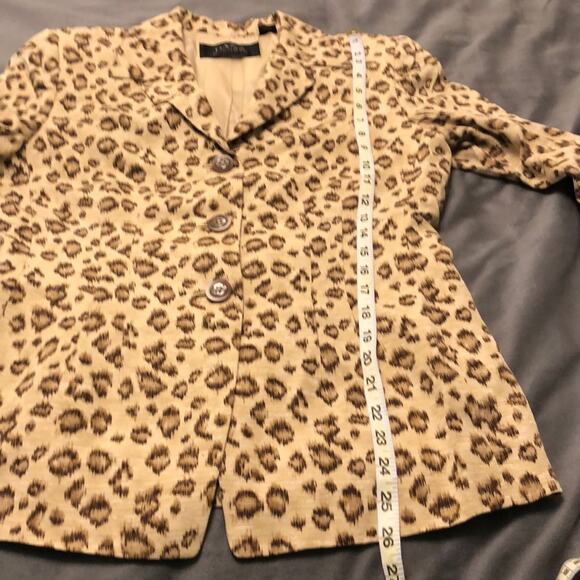 Dana Buchman Cheetah Print Silk Blazer Woman Size 6 Animal Print Lined Buttons - Picture 9 of 11